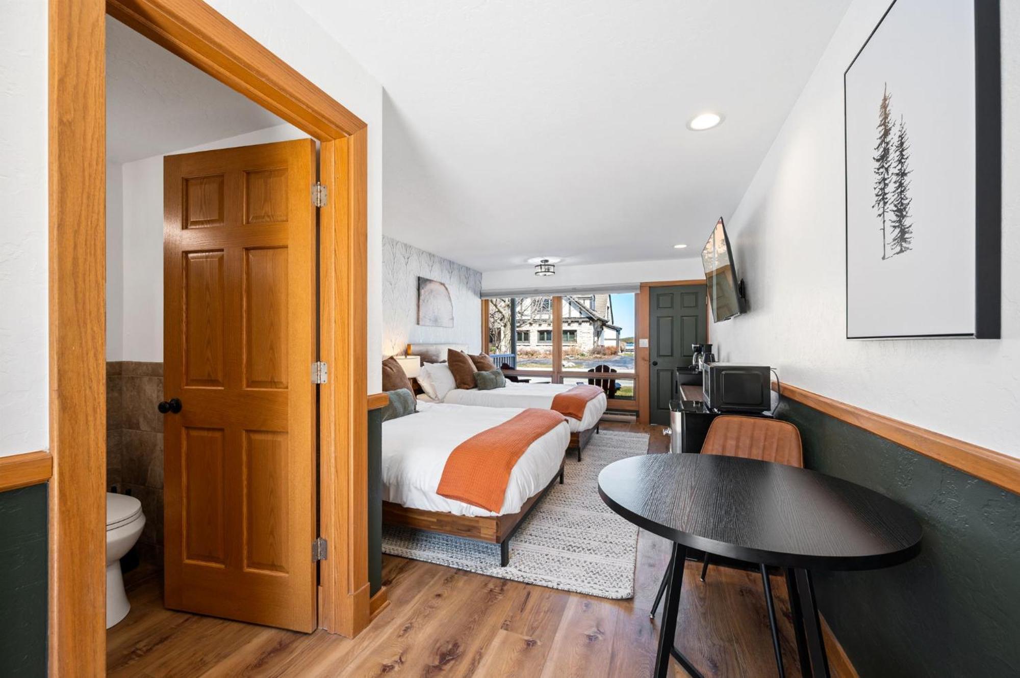 Spruce & Shore Motel Фиш Крийк Екстериор снимка