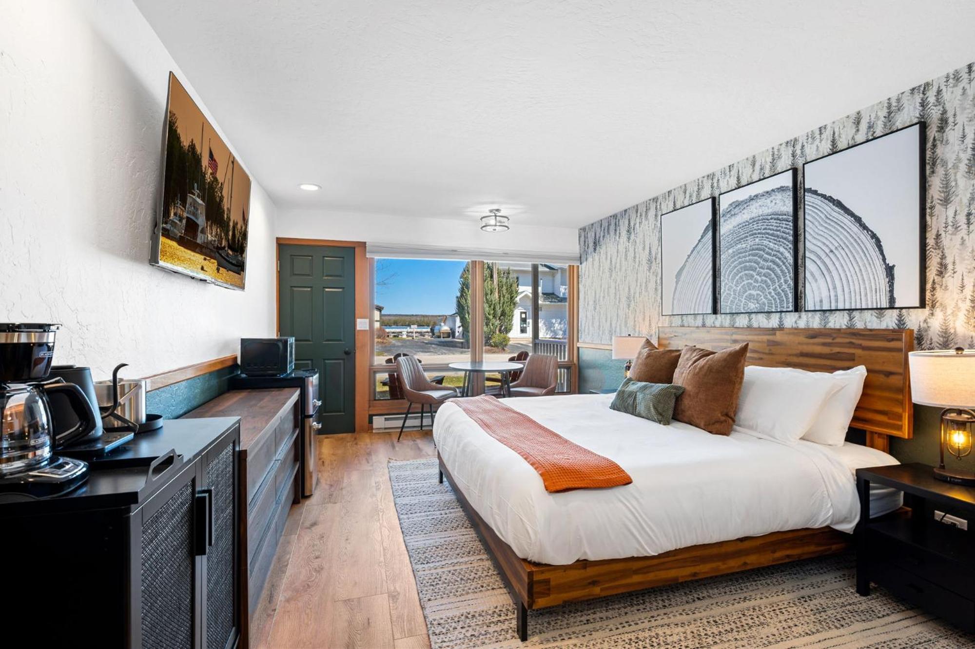 Spruce & Shore Motel Фиш Крийк Екстериор снимка