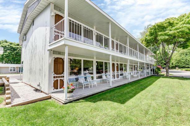Spruce & Shore Motel Фиш Крийк Екстериор снимка